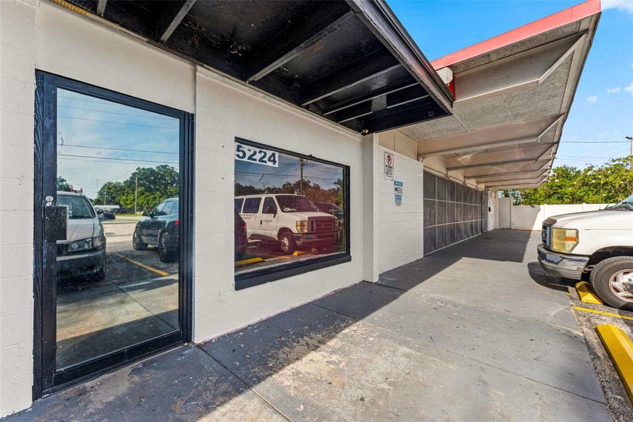 5220 Old Winter Garden Road , Orlando, FL 32811 Photo
