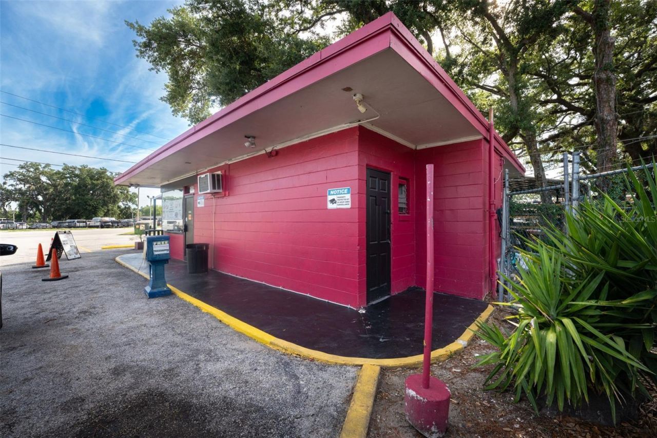 5220 Old Winter Garden Road , Orlando, FL 32811 Photo