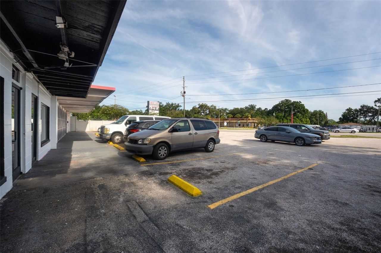 5220 Old Winter Garden Road , Orlando, FL 32811 Photo