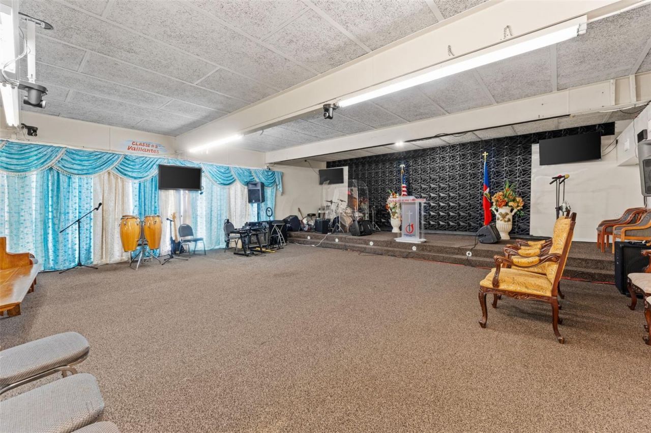 5220 Old Winter Garden Road , Orlando, FL 32811 Photo