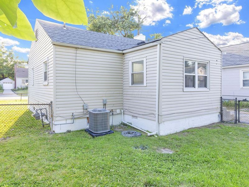 1120 Wildwood Avenue , Columbus, OH 43219 Photo 28