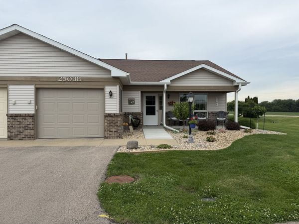 2503 Katey Court, Unit B, Sterling, IL 61081