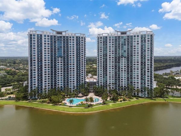 2681 N Flamingo Rd , Unit 2205S, Sunrise, FL 33323