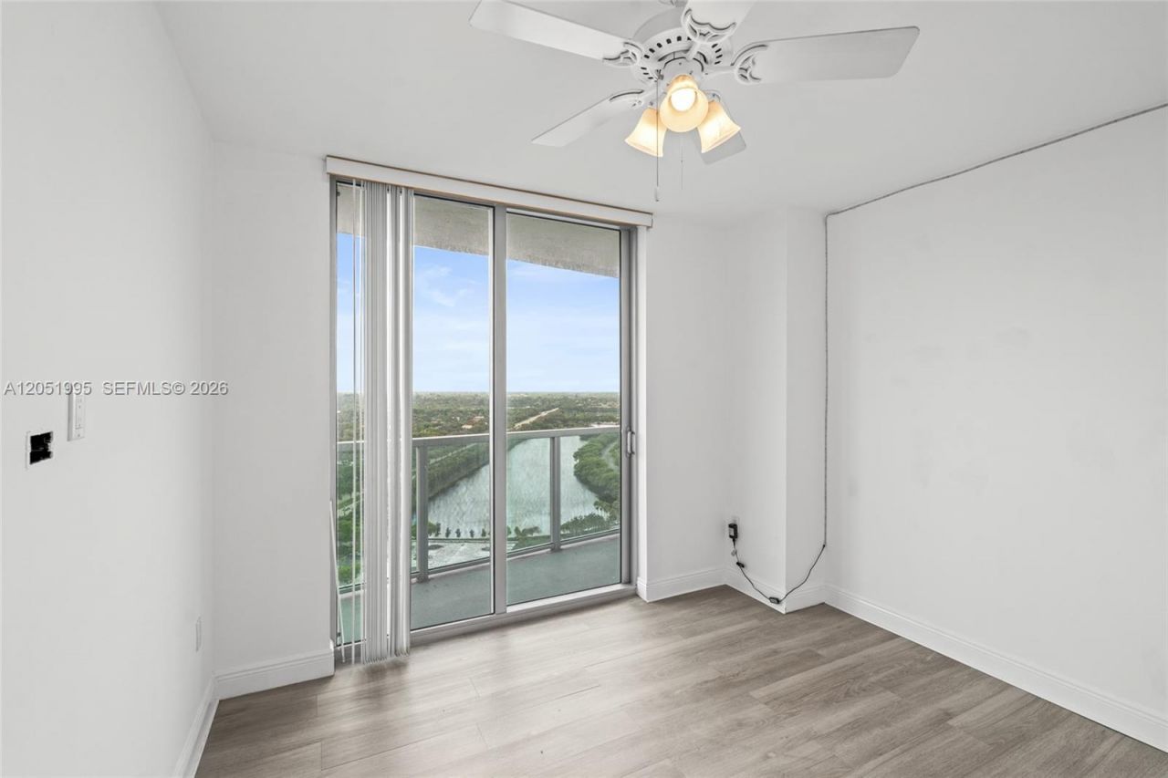 2681 N Flamingo Rd , Unit 2205S, Sunrise, FL 33323 Photo