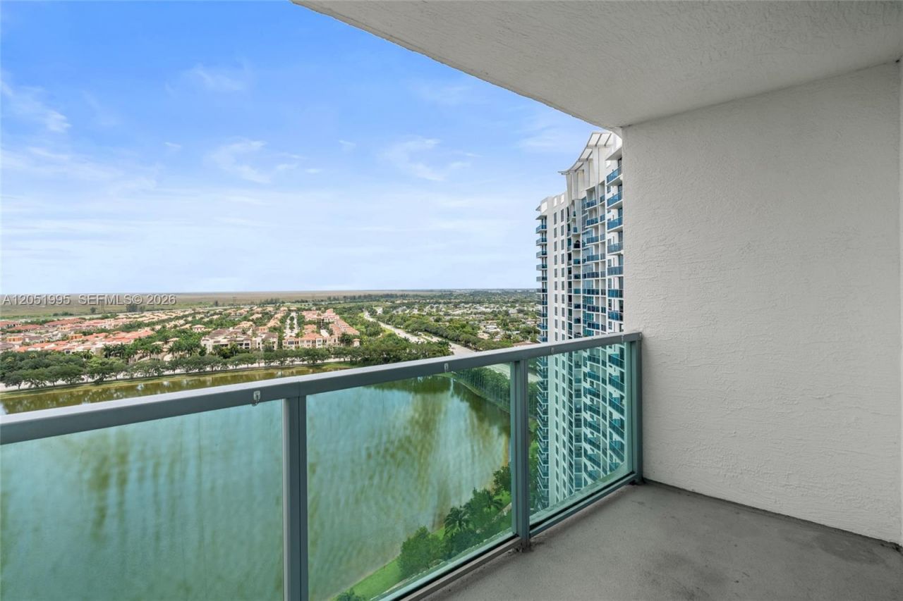 2681 N Flamingo Rd , Unit 2205S, Sunrise, FL 33323 Photo