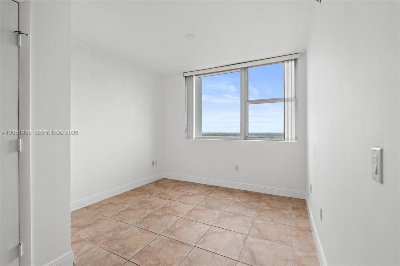 2681 N Flamingo Rd , Unit 2205S, Sunrise, FL 33323 Photo