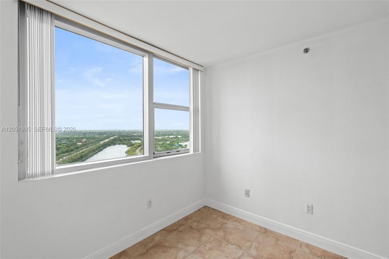 2681 N Flamingo Rd , Unit 2205S, Sunrise, FL 33323 Photo