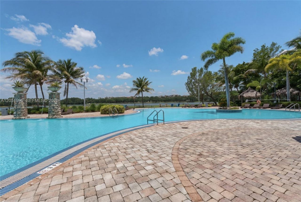 2681 N Flamingo Rd , Unit 2205S, Sunrise, FL 33323 Photo