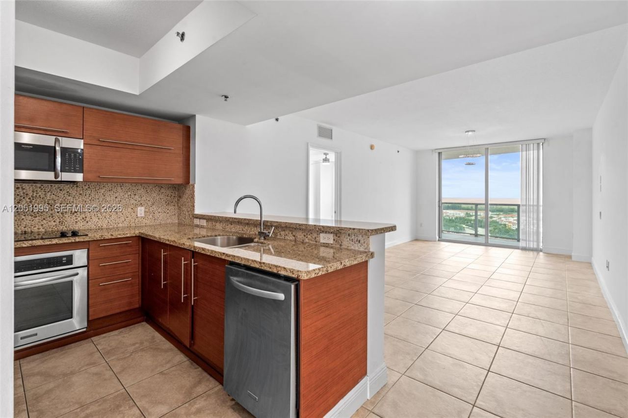 2681 N Flamingo Rd , Unit 2205S, Sunrise, FL 33323 Photo
