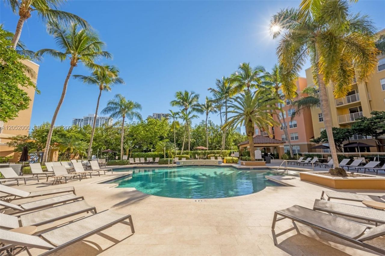 19999 E Country Club Dr , Unit 1406, Aventura, FL 33180 Photo