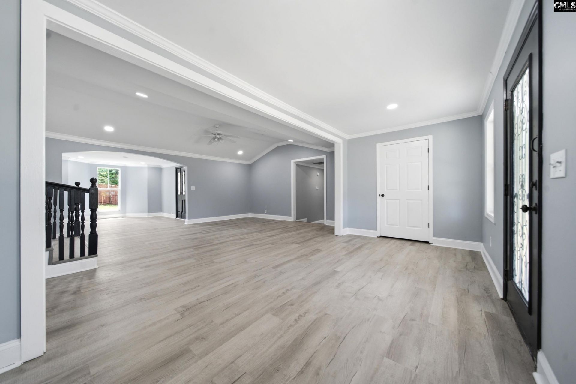315 Sandy Springs Lane  Photo 4