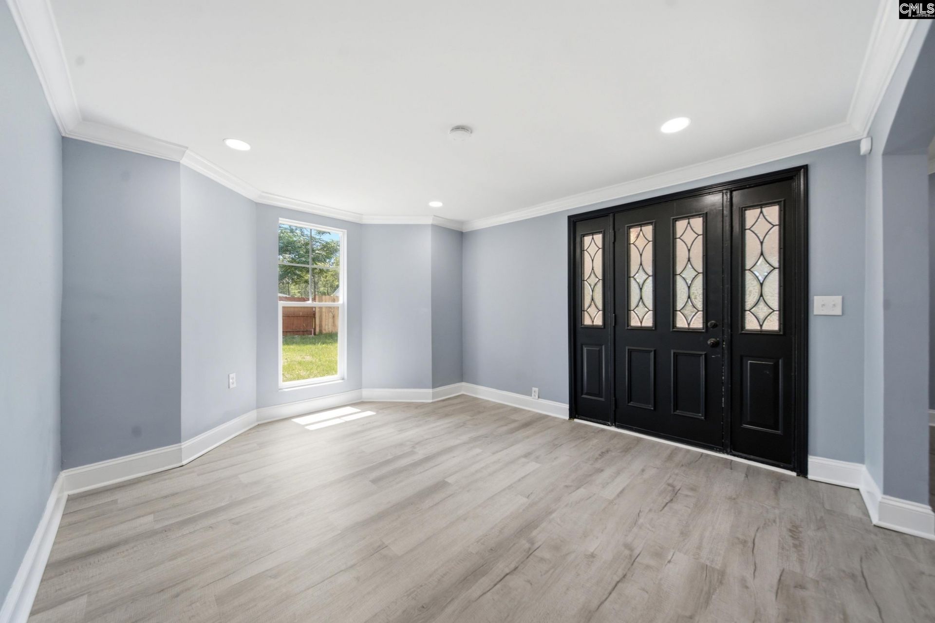 315 Sandy Springs Lane  Photo 8