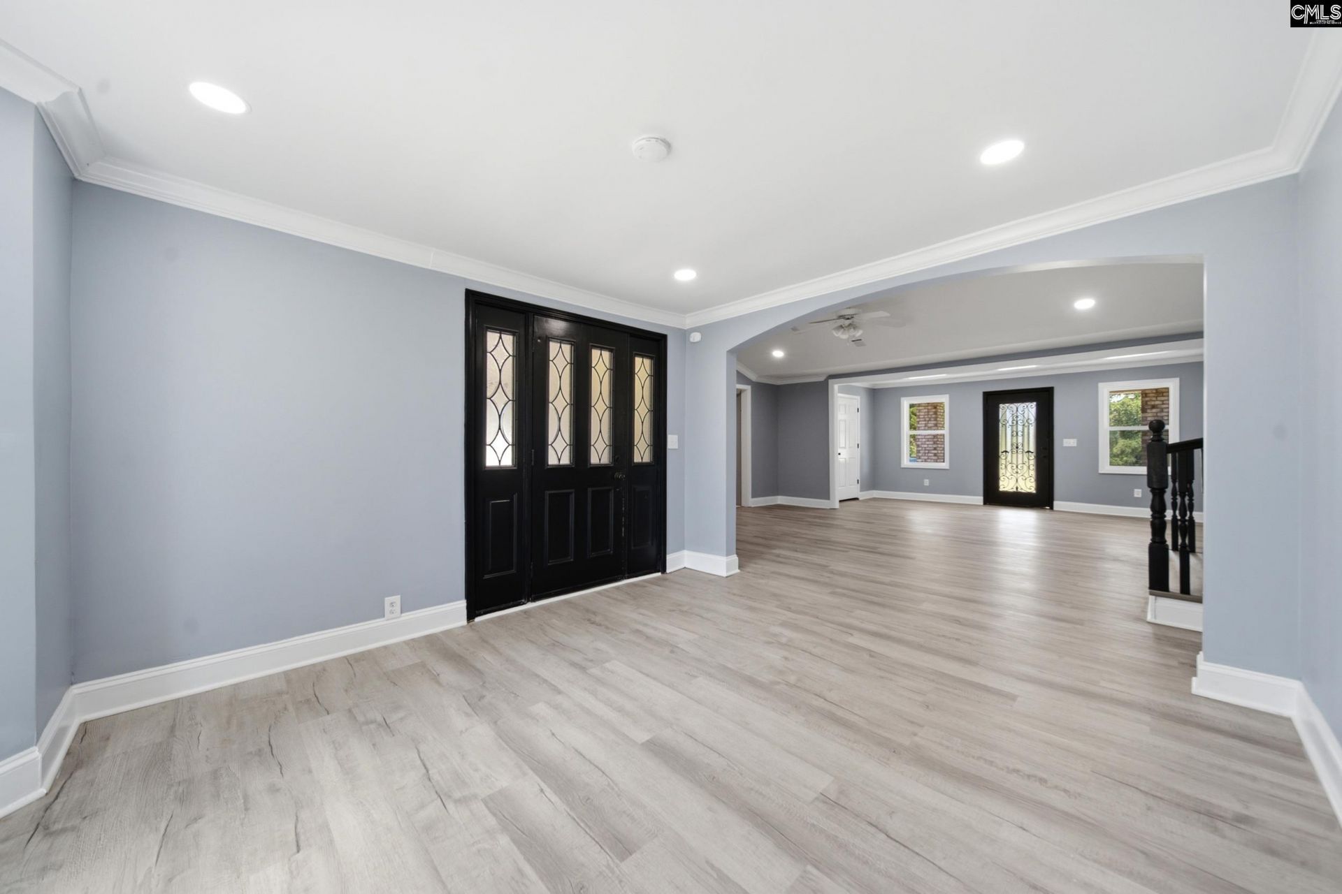 315 Sandy Springs Lane  Photo 9