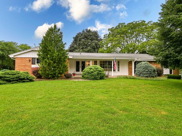 4185 Imperial Dr, Brookfield, WI 53045