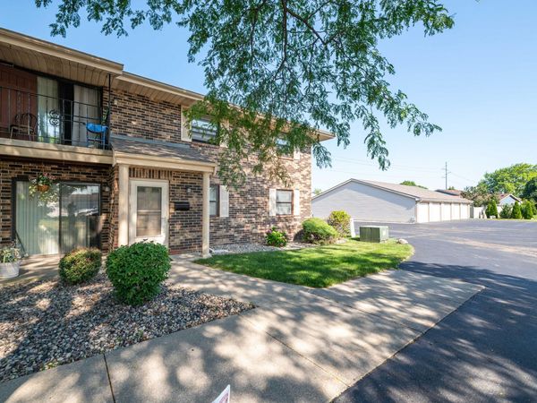 6840 Mariner Dr, Unit 102, Mount Pleasant, WI 53406