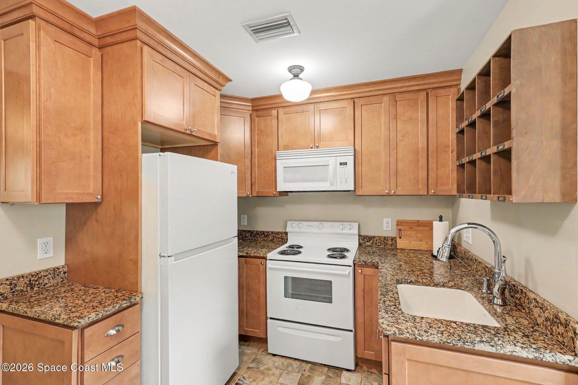 241 Indian River Drive, Cocoa, FL 32922 Photo