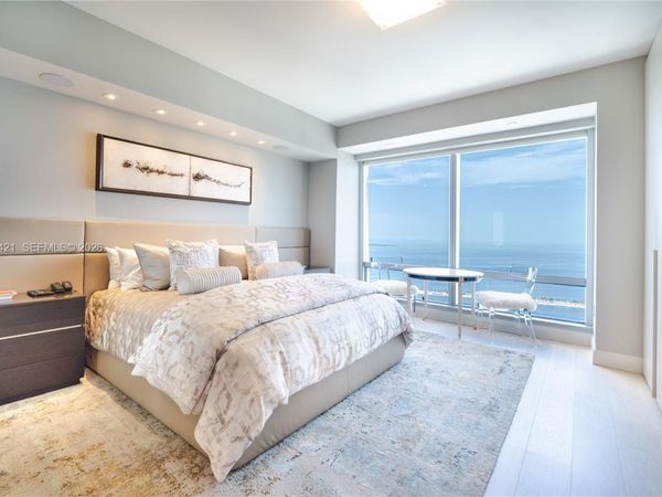 1425 Brickell Ave, Unit PH3AB, Miami, FL 33131