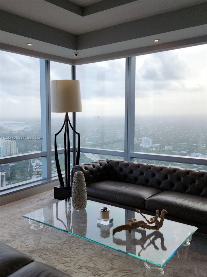 1425 Brickell Ave, Unit PH3AB, Miami, FL 33131 Photo
