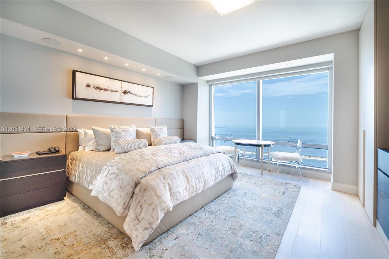 1425 Brickell Ave, Unit PH3AB, Miami, FL 33131 Photo