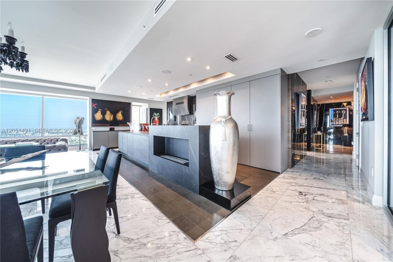 1425 Brickell Ave, Unit PH3AB, Miami, FL 33131 Photo