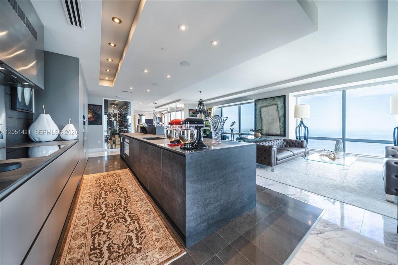 1425 Brickell Ave, Unit PH3AB, Miami, FL 33131 Photo