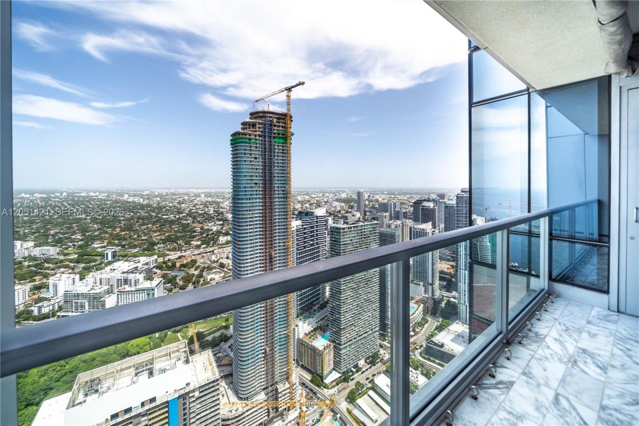 1425 Brickell Ave, Unit PH3AB, Miami, FL 33131 Photo