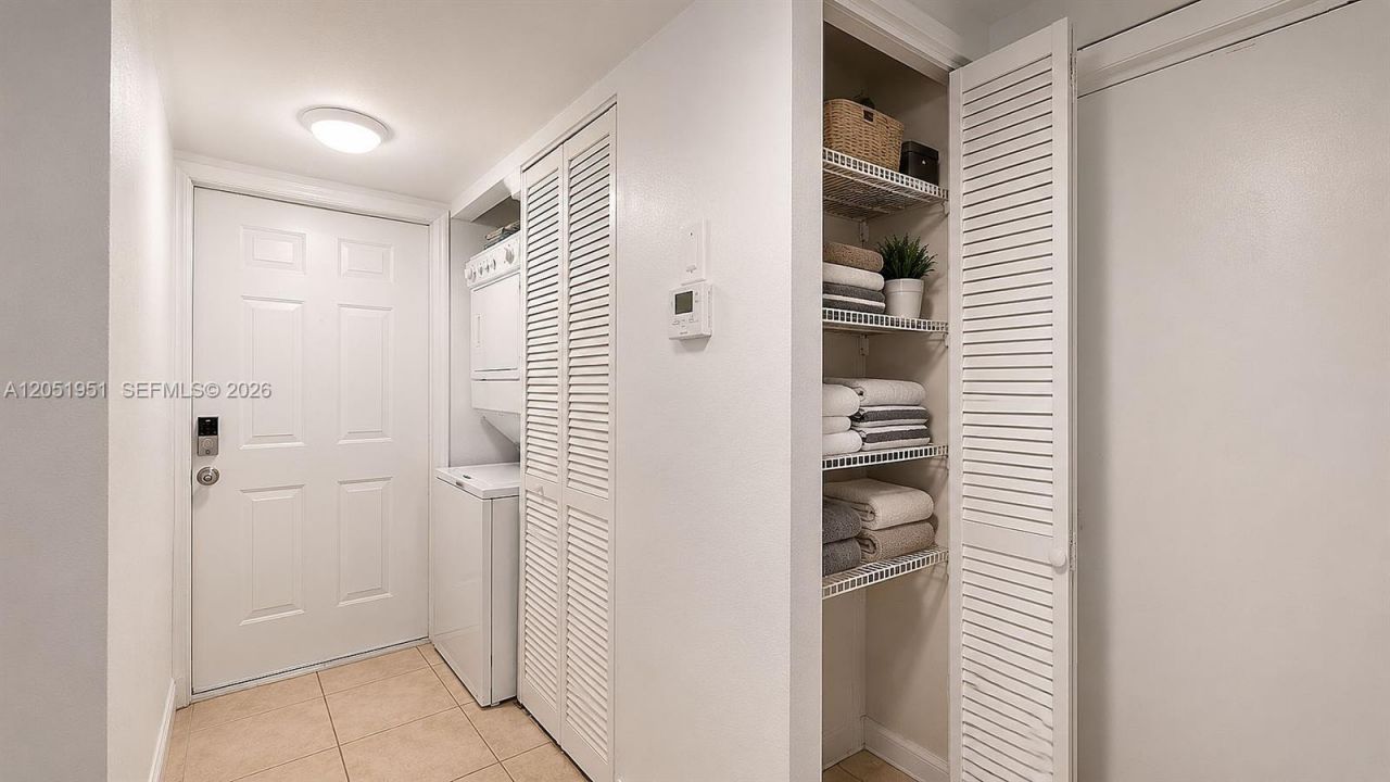 15701 W Waterside Cir, Unit 205, Sunrise, FL 33326 Photo
