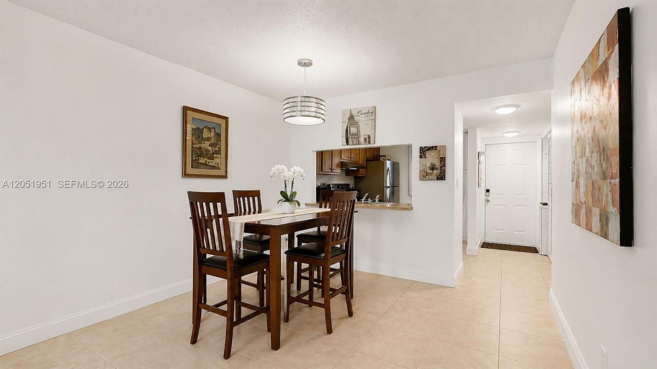 15701 W Waterside Cir, Unit 205, Sunrise, FL 33326 Photo