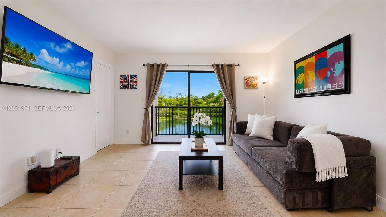 15701 W Waterside Cir, Unit 205, Sunrise, FL 33326 Photo