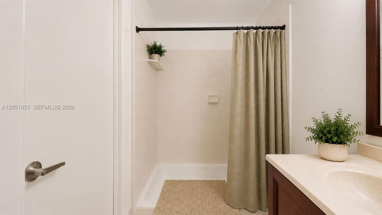 15701 W Waterside Cir, Unit 205, Sunrise, FL 33326 Photo