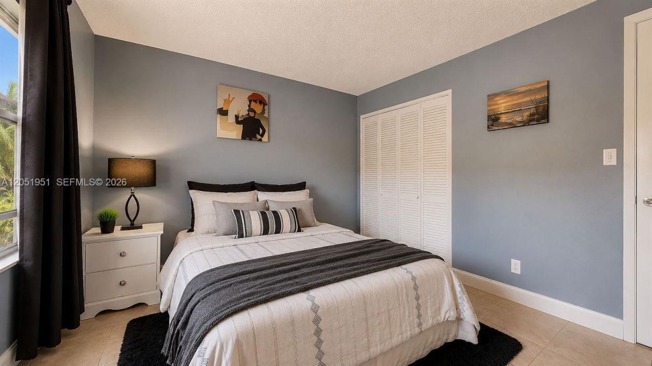 15701 W Waterside Cir, Unit 205, Sunrise, FL 33326 Photo