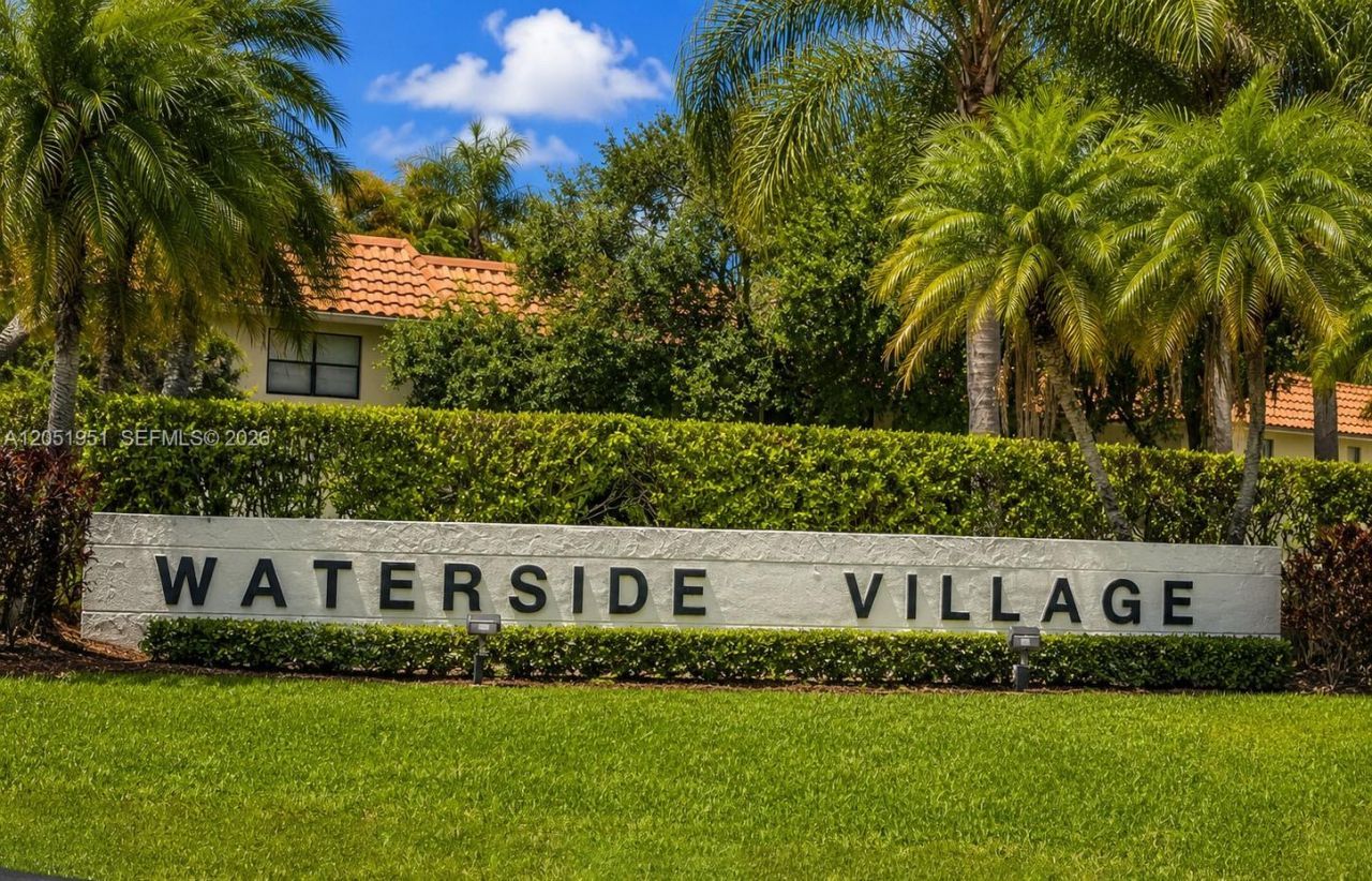 15701 W Waterside Cir, Unit 205, Sunrise, FL 33326 Photo