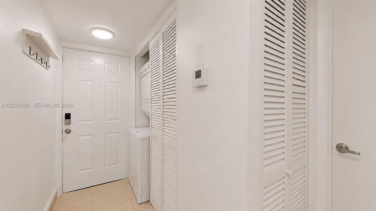 15701 W Waterside Cir, Unit 205, Sunrise, FL 33326 Photo