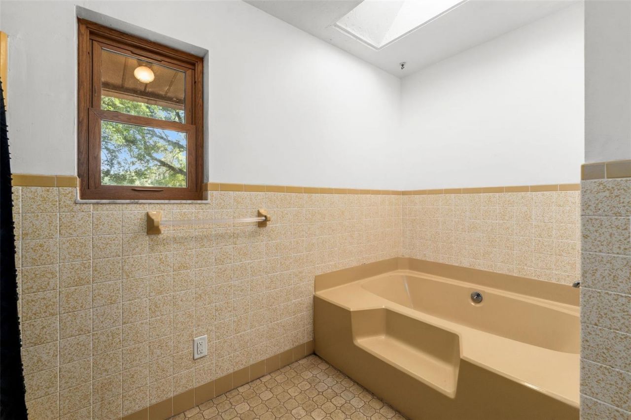 79 NW 55th Avenue , Bell, FL 32619 Photo