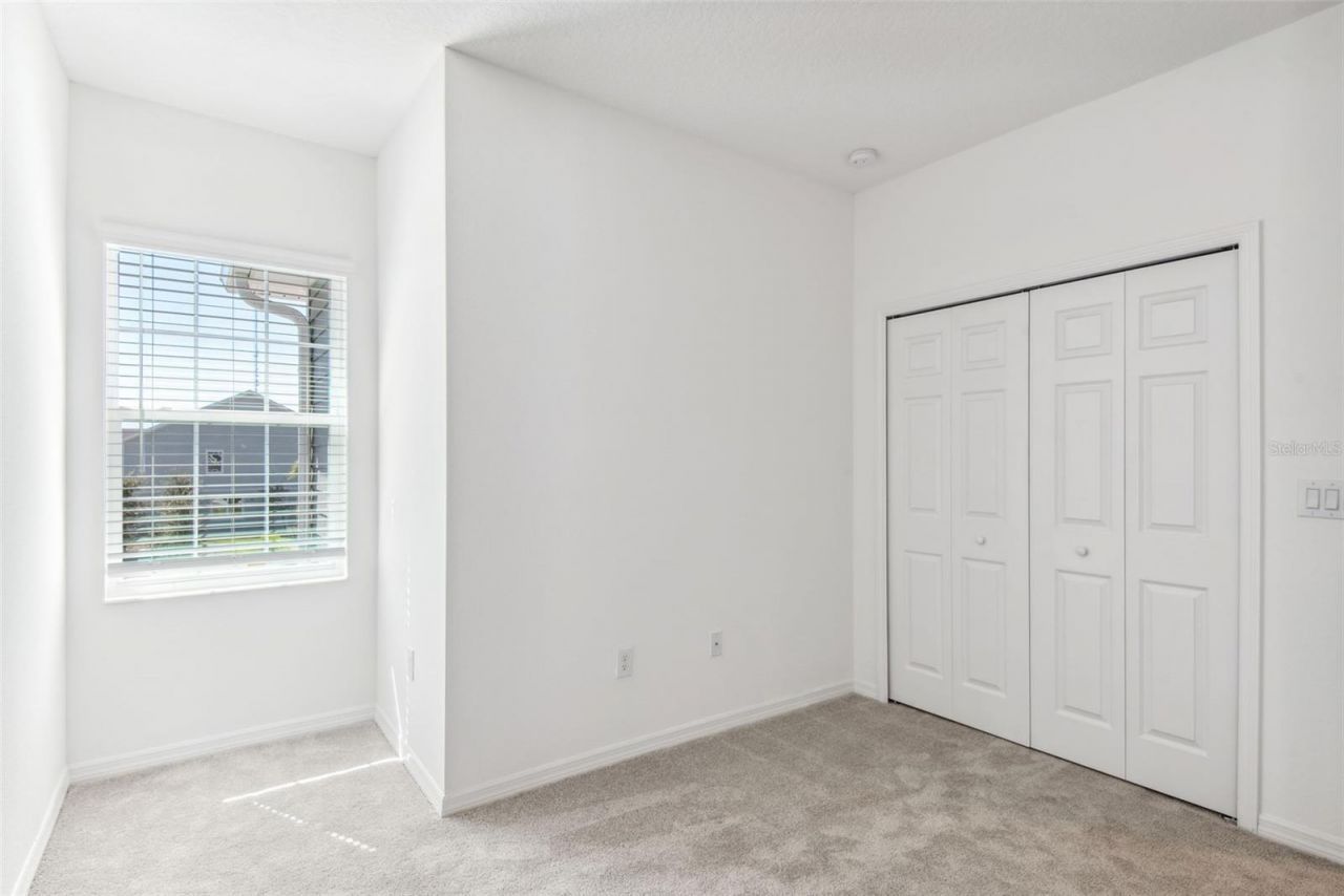 5756 Spotted Harrier Way , Lithia, FL 33547 Photo