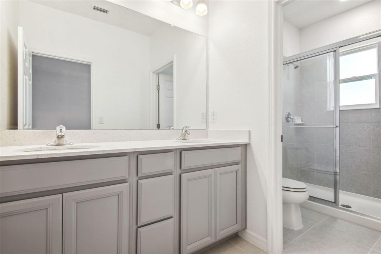5756 Spotted Harrier Way , Lithia, FL 33547 Photo
