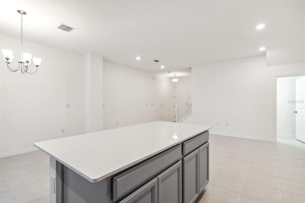 5756 Spotted Harrier Way , Lithia, FL 33547 Photo