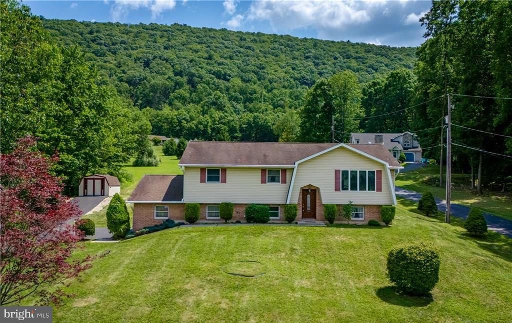 590 AIRPORT ROAD , ASHLAND, PA 17921