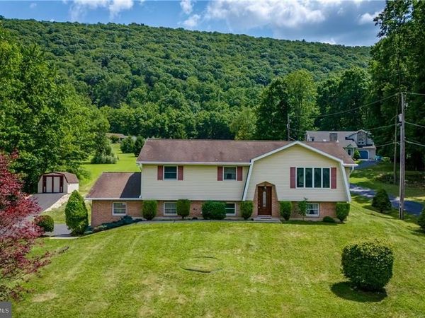 590 AIRPORT ROAD , ASHLAND, PA 17921