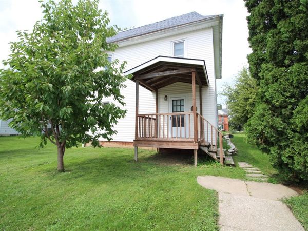 114 W Oak Street, North English, IA 52316
