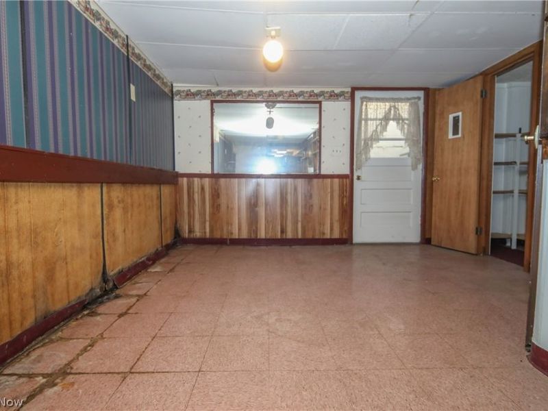 401 W Vine Street, Martins Ferry, OH 43935 Photo 31