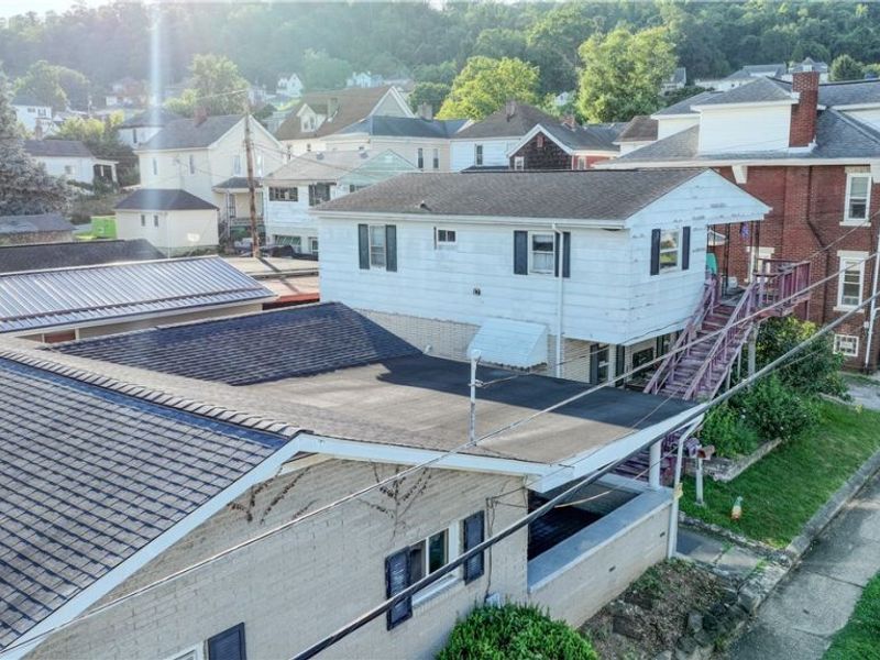 401 W Vine Street, Martins Ferry, OH 43935 Photo 4