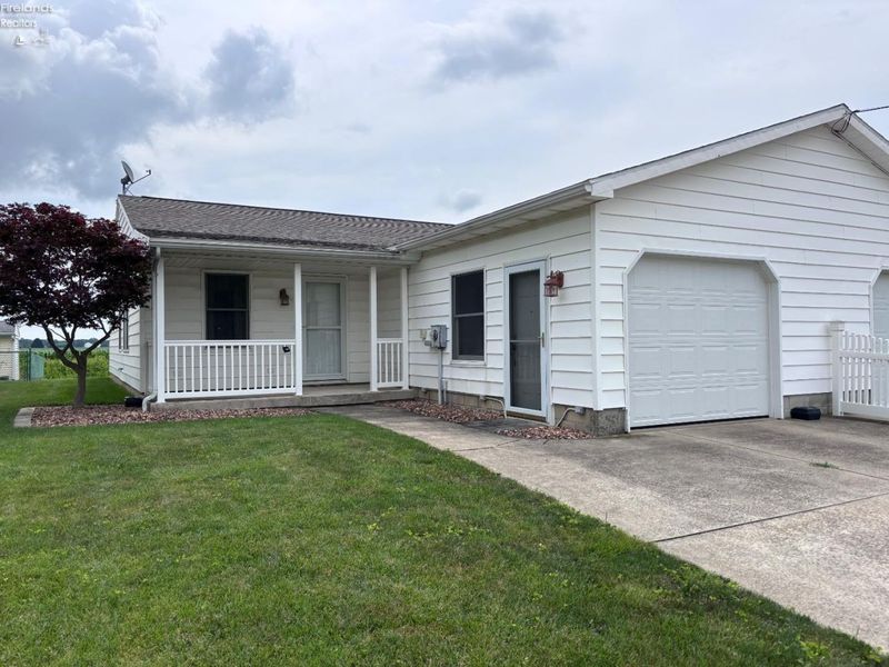 326 Brinker Street, Bellevue, OH 44811 Photo 4