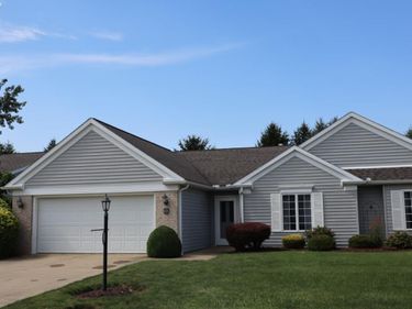 25 Falcon Crest Drive, Unit A, Norwalk, OH 44857