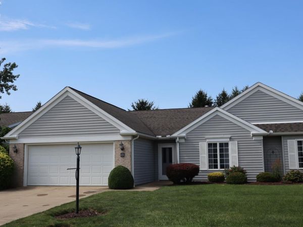 25 Falcon Crest Drive, Unit A, Norwalk, OH 44857