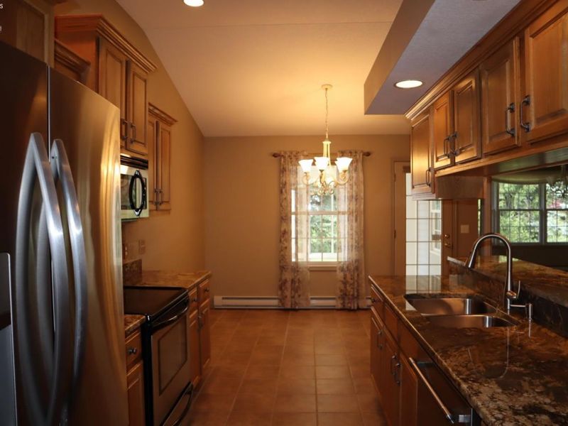 25 Falcon Crest Drive, Unit A, Norwalk, OH 44857 Photo 9