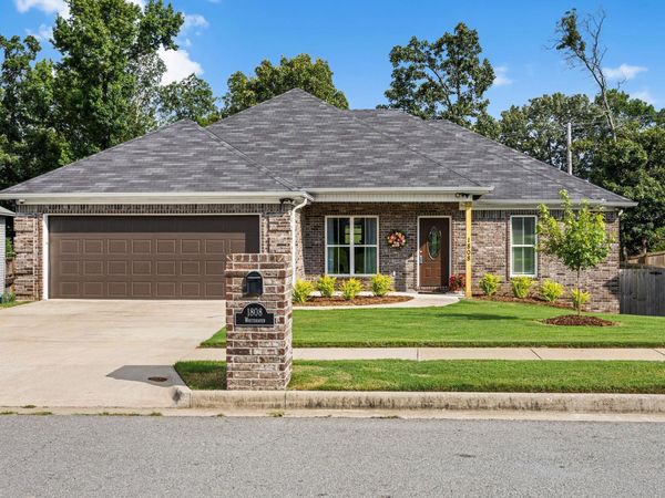 1808 Whitehaven Drive , North Little Rock, AR 72120