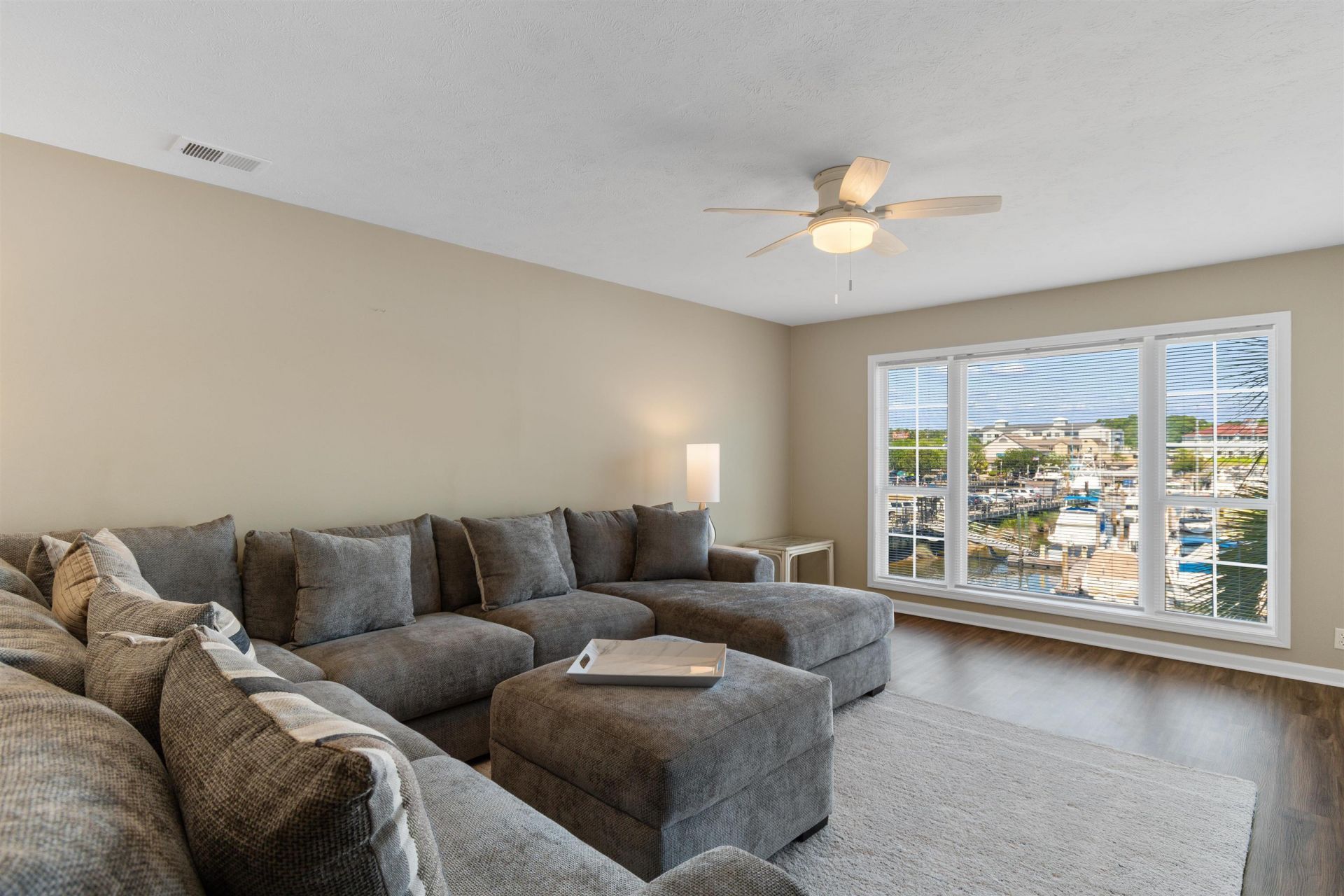 4633 Lightkeepers Way  Photo 11