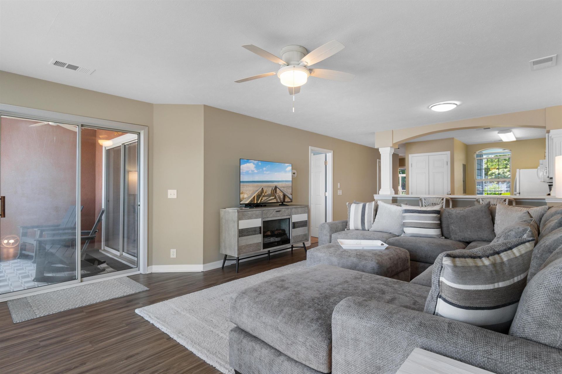 4633 Lightkeepers Way  Photo 14
