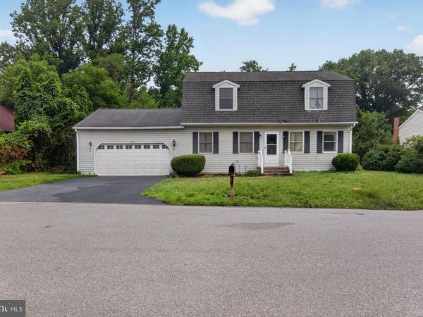 5570 MERIVALE COURT, HARRISBURG, PA 17112
